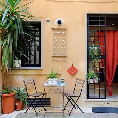 Relax Chiavari House-3
